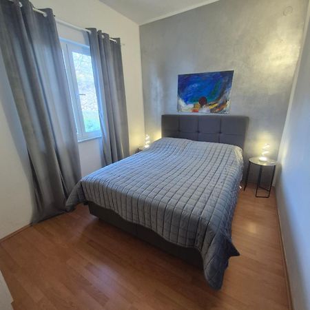 Apartman Kartec Krk Town Exterior photo
