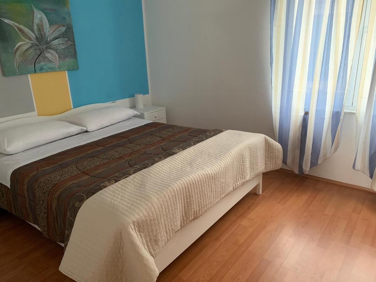 Apartman Kartec Krk Town Exterior photo