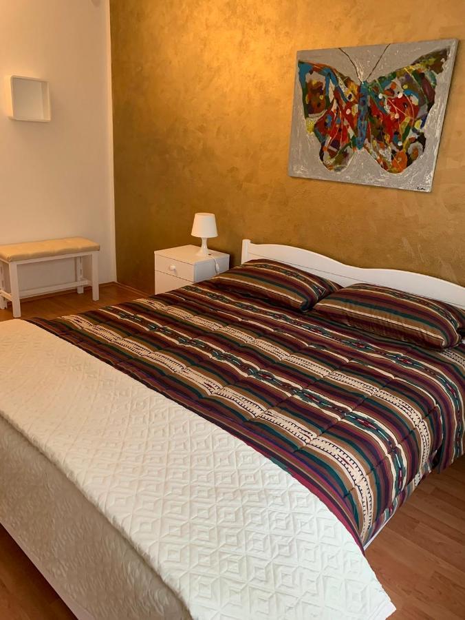 Apartman Kartec Krk Town Exterior photo