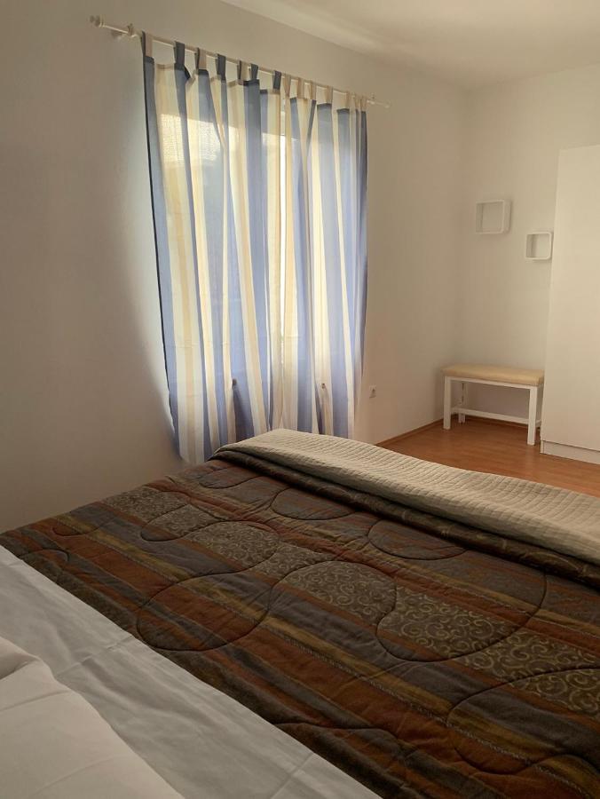Apartman Kartec Krk Town Exterior photo