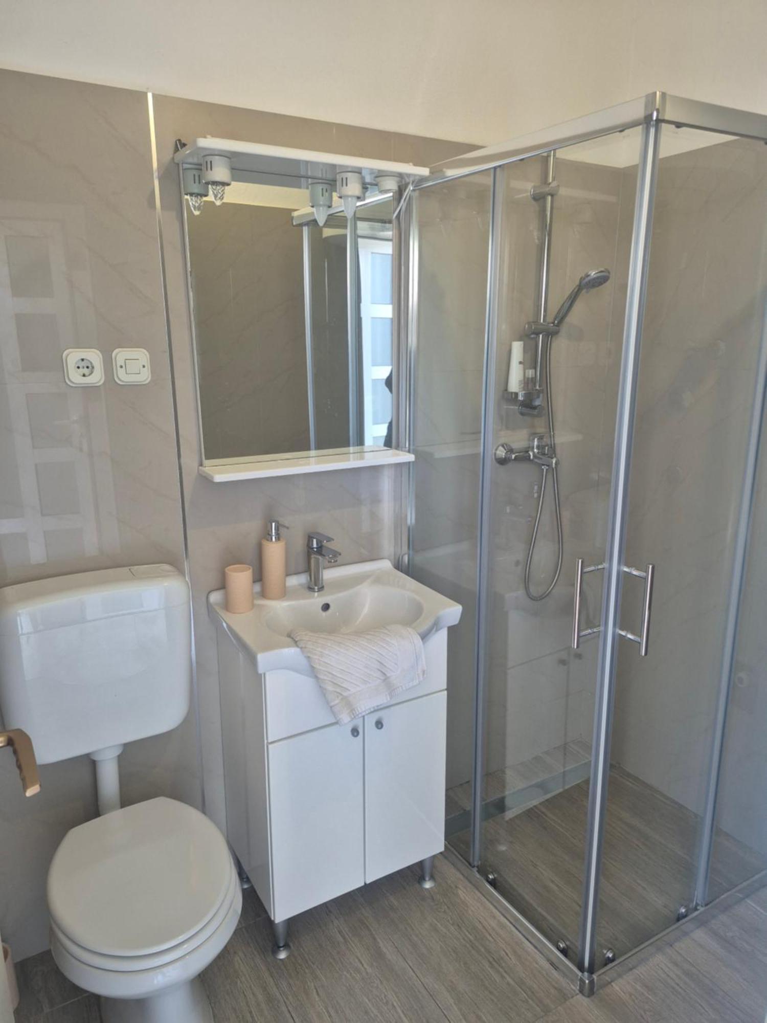 Apartman Kartec Krk Town Exterior photo
