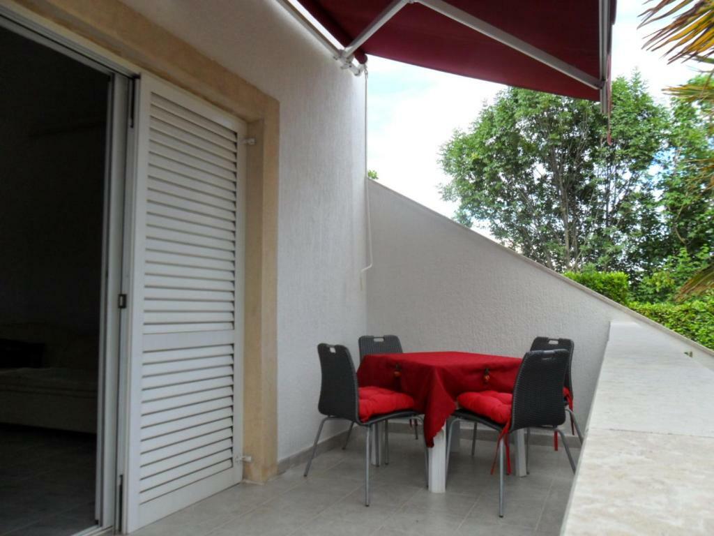 Apartman Kartec Krk Town Exterior photo