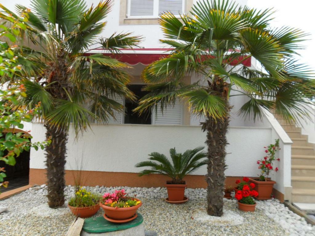 Apartman Kartec Krk Town Exterior photo